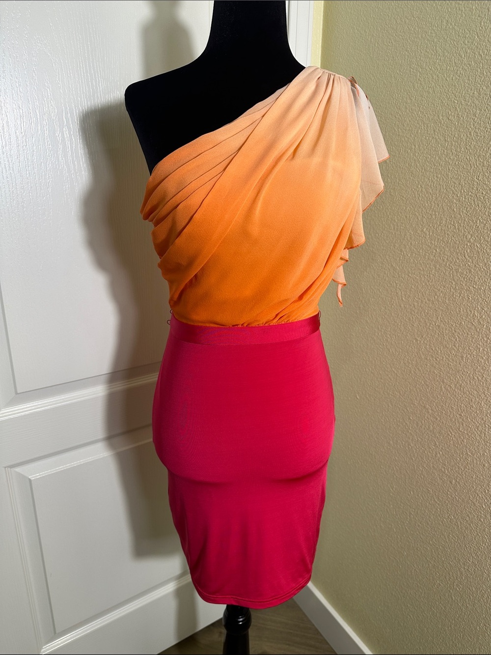 Bebe Orange and Hot Pink One Shoulder dress. XXS